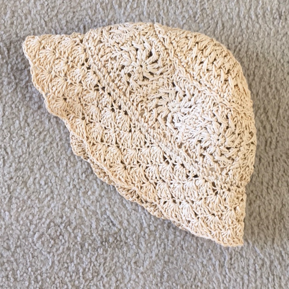 HANDMADE STRAW WOVEN CROCHET BUCKET HAT/NWT